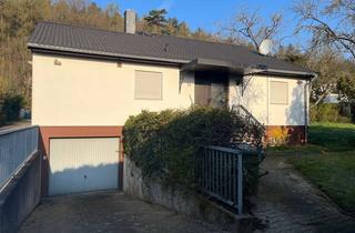 Einfamilienhaus kaufen in Alte Darmstädter Straße 13, 64367 Mühltal, Freistehendes Einfamilienhaus mit Wintergarten und Einliegerwohnung mit separatem Eingang
