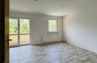 Wohnung mieten in Neuer Friedberg 27, 98527 Suhl-Friedberg, Mit Aufzug - 3-Raum-Wohnung mit Balkon, 2. Etage