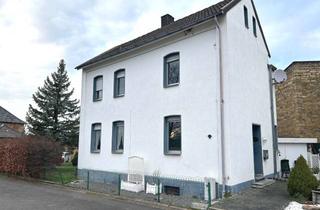 Haus kaufen in 52385 Nideggen, Häuschen im Dornröschenschlaf!