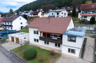 Haus kaufen in 79805 Eggingen, Raumwunder - Haus mit 2 oder 3 Wohnungen auf 270 m² Wohnfläche inkl. Doppelgarage