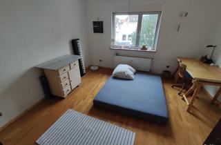 Wohnung mieten in Friedhofstr, 66459 Kirkel, Zwischenmiete. Altbau. großer Balkon. 3 Monate