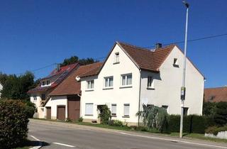 Haus kaufen in 78601 Mahlstetten, Mahlstetten - Wohnhaus in Mahlstetten mit Scheuer Garagen u. großen Garten