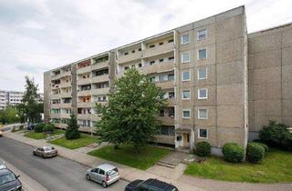 Sozialwohnungen mieten in Johannes-Paul-Thilman-Str. 10, 01219 Leubnitz-Neuostra, Gelegenheit: praktische 3-Zimmer-Wohnung (WBS)