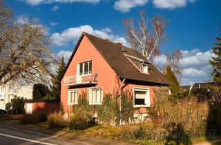 Einfamilienhaus kaufen in 53340 Meckenheim, Uriges Einfamilienhaus mit Garten, Vollkeller und Garage in begehrter Lage in Meckenheim-Zentrum
