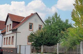 Haus kaufen in 61231 Bad Nauheim, Vielseitiges Anwesen: Haus mit Nebengebäuden & Platz für neue Wohneinheiten auf großem Grundstück!