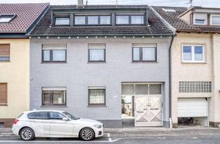 Haus kaufen in 76187 Karlsruhe / Knielingen, Karlsruhe / Knielingen - Gut vermietetes Dreifamilienhaus in gefragter Lage