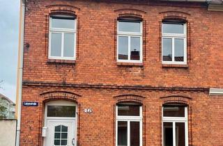 Haus kaufen in 39590 Tangermünde, Tangermünde - *privat* Reihenendhaus mit solider Klinkerfassade in Tangermünde