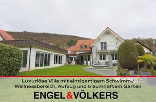 Villa kaufen in 76889 Schweigen-Rechtenbach, Luxuriöse Villa mit einzigartigem Schwimm-/ Wellnessbereich, Aufzug und traumhaftem Garten