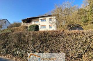 Einfamilienhaus kaufen in 54634 Bitburg / Stahl, Bitburg / Stahl - Einfamilienhaus mit Einliegerwohnung - Panoramablick, ruhige Lage und viel Platz