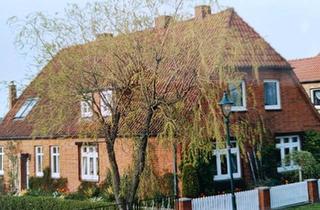 Haus kaufen in 23923 Lüdersdorf, Lüdersdorf - Wohnhaus mit Einliegerwohnung und Stall