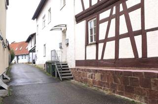 Wohnung kaufen in 76764 Rheinzabern, ~~ ZUM 31.01. FREI WERDENDE ETAGENWOHNUNG IM 1. OG IN ZWEITER BAUREIHE ~~