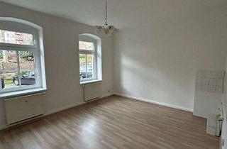 Wohnung mieten in Rüderstraße 25, 04741 Roßwein, Gemütliche 2-Zimmer mit Balkon, Laminat und offener Küche in ruhiger Lage!