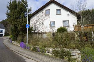 Einfamilienhaus kaufen in Bergstraße, 72202 Nagold, Einfamilienhaus mit Garten in gut besonnter Lage - mit Entwicklungspotenzial