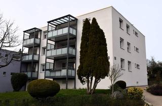 Wohnung kaufen in In Der Warth 90, 73230 Kirchheim unter Teck, Großzügige 4-Zimmer-Dachgeschosswohnung mit überdachtem Balkonlkon in Kirchheim/Teck (Ötlingen)