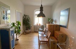 Wohnung mieten in 68159 Innenstadt / Jungbusch, Großzügige, helle Etagenwohnung mit Wohnküche in stilvollem Altbau!