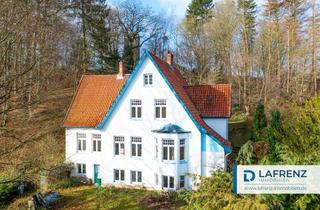 Villa kaufen in 23701 Eutin, Alte Villa mit Seeblick und möglichem Baugrundstück am Kellersee