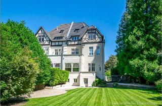 Villa kaufen in 53173 Bad Godesberg, Stilvoll sanierte, denkmalgeschützte Jugendstilvilla - Luxus in attraktiver Lage