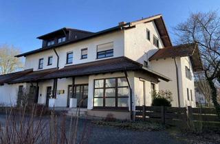 Wohnung kaufen in 96486 Lautertal, Barrierefreie Erdgeschosswohnung mit Hauscharakter in Lautertal!