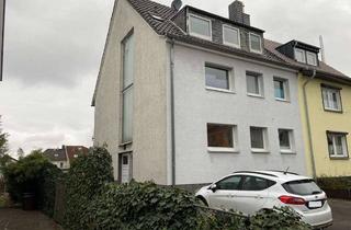 Anlageobjekt in 51469 Bergisch Gladbach, Bergisch Gladbach-Hand: Mehrfamilienhaus mit vier Wohneinheiten und Garagenhof
