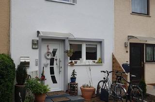 Haus kaufen in 71229 Leonberg, Leonberg - Charmantes Reihenmittelhaus in ruhiger Wohngegend