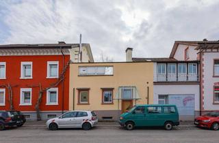 Doppelhaushälfte kaufen in 79650 Schopfheim, Willkommen im Herzen von Schopfheim! Charmante Doppelhaushälfte mit flexiblen Nutzungsmöglichkeiten!