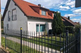 Haus kaufen in 97437 Haßfurt, Haßfurt - Haus mit zwei Wohnungen zu verkaufen..