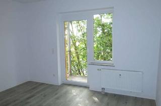 Wohnung mieten in Bahnhofstraße 47, 08056 Mitte-West, Tolle, große und zentrumsnahe 5-Zimmer-Wohnung mit Balkon!