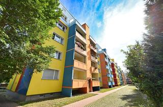 Wohnung mieten in Erich-Weinert-Straße 35, 39218 Schönebeck (Elbe), 3-Zimmer-Wohnung mit großem Balkon und Aufzug