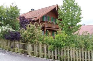 Einfamilienhaus kaufen in 84160 Frontenhausen, Ruhig wohnen mit Landhausflair: Gemütliches Einfamilienhaus in Holzbauweise!