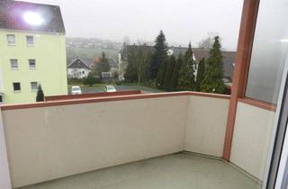 Wohnung kaufen in 08468 Reichenbach, Sonnige 3-Zimmer-Eigentumswohnung mit Balkon und Stellplatz in Höhenlage zu verkaufen!