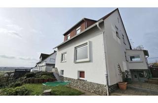 Haus kaufen in 35633 Lahnau, Ein-/Zweifamilienhaus in Atzbach mit großartigem Blick über die Lahnaue!