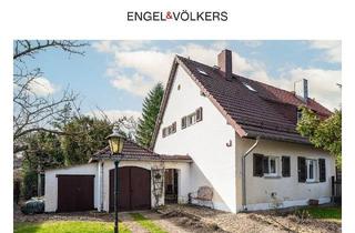 Doppelhaushälfte kaufen in 14532 Kleinmachnow, Kleinmachnow - Idylle pur - Historische Doppelhaushälfte mit liebevoll angelegtem Garten