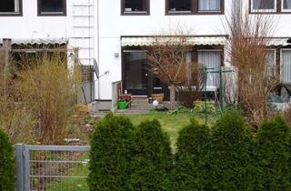 Haus kaufen in Leitmeritzer Straße, 91207 Lauf an der Pegnitz, 5-Zimmer-RMH in exklusiv-ruhiger Lage mit gehobene Ausstattung zum Kauf in Lauf an der Pegnitz