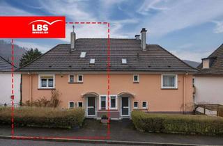 Doppelhaushälfte kaufen in 58762 Altena, Doppelhaushälfte mit Ausblick, zwei Wohnungen, Terrassen und Balkone