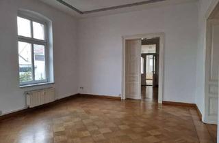 Wohnung mieten in 08459 Neukirchen, Großzügige Etagenwohnung mit separatem Eingang und 2 Balkonen