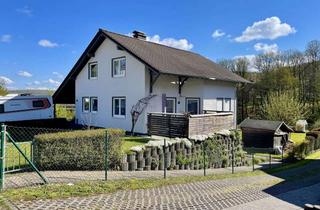 Einfamilienhaus kaufen in 57299 Burbach, Massiv gebautes Einfamilienhaus mit Einliegerwohnung in Burbach