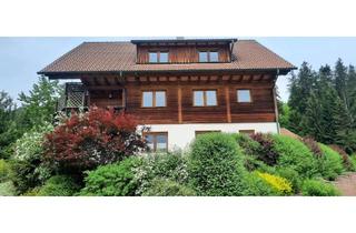 Haus kaufen in 78147 Vöhrenbach, Reserviert! Schönes Ein-, Zweifamilien- Holzhaus mit ELW ,ruhig, Wohnklima, sonnige Waldran