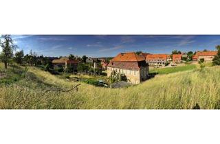 Grundstück zu kaufen in 01665 Klipphausen, Wildberg - Denkmalgeschütztes, sanierungsbedürftiges Herrenhaus mit ca. 4.600 m² Grundstück