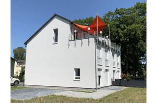 Immobilie mieten in Am Gutspark 43, 16761 Hennigsdorf, Haus am See