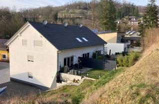 Immobilie mieten in Siegurd-Rascher-Straße 7a, 64625 Bensheim, Großartige, feine Terassenwohnung, naturnah und sehr gute Verkehrsanbindung