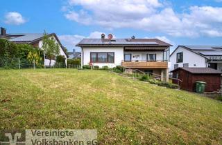 Einfamilienhaus kaufen in 71063 Sindelfingen, Geräumiges Einfamilienhaus mit Einliegerwohnung und großem Garten in Sindelfingen!