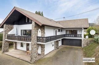 Villa kaufen in 56235 Ransbach-Baumbach, Repräsentatives Einfamilienhaus mit großem Garten