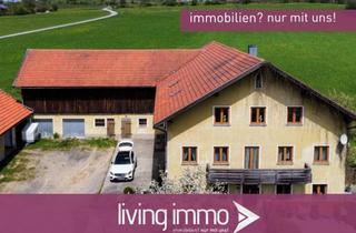 Bauernhaus kaufen in 94078 Freyung, Nahezu Alleinlage! Historischer Dreiseithof - Bauernhaus mit Nebengebäude und Stall/Scheune