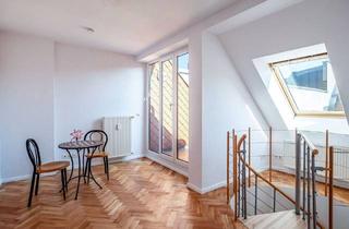 Wohnung kaufen in 10437 Berlin, Berlin - Ruhige und lichterfüllte Dachgeschoss-Maisonette im Helmholtzkiez