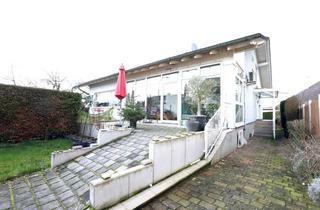 Haus kaufen in 61197 Florstadt, Freistehendes Mehrgenerationenhaus in attraktiver Wohnlage (3 WE mit insg. 290 m² / 11 Zi möglich!)