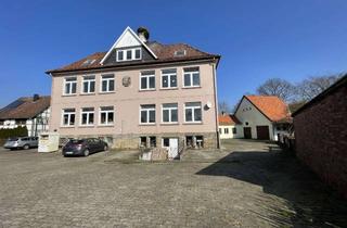 Immobilie kaufen in Petersilienstr., 31553 Sachsenhagen, Historisches Schulgebäude in Sachsenhagen !