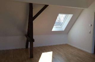 Wohnung kaufen in 08371 Glauchau, Moderne Dachgeschosswohnung mit Fußbodenheizung und Terrasse in gepflegter Umgebung von Glauchau