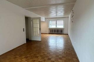 Mehrfamilienhaus kaufen in 86165 Lechhausen, Wohntraum mit Entwicklungspotenzial: Mehrfamilienhaus mit Baugenehmigung für Dreispänner im eigenen