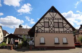 Haus kaufen in 74229 Oedheim, Oedheim - Großes Anwesen mit 3 Wohnungen, Gaststätte und Nebengebäude.