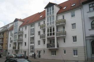Wohnung kaufen in Maxim-Gorki-Straße 21, 39108 Stadtfeld Ost, Kapitalanlage 1,5 Raumwohnung mit Aufzug und Balkon in Stadtfeld Ost